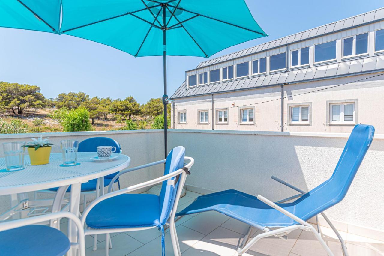 Apartments Villa Tribunj ตรีบูนย์ ภายนอก รูปภาพ