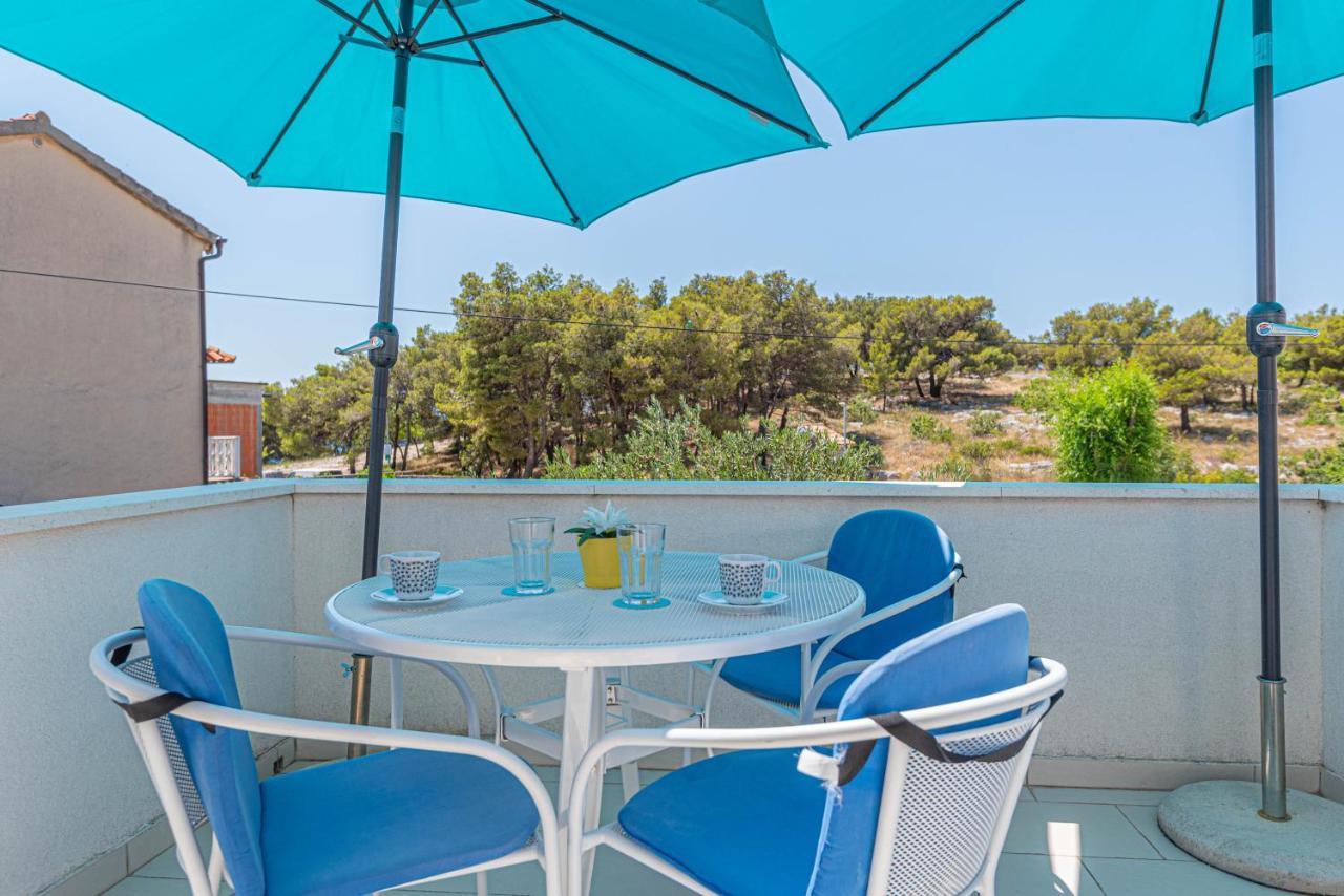 Apartments Villa Tribunj ตรีบูนย์ ภายนอก รูปภาพ