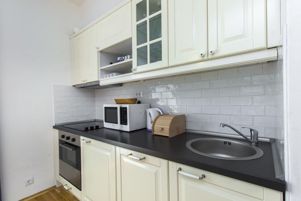 Apartments Villa Tribunj ตรีบูนย์ ภายนอก รูปภาพ