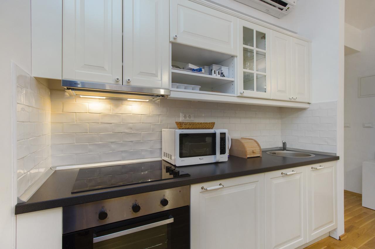 Apartments Villa Tribunj ตรีบูนย์ ภายนอก รูปภาพ